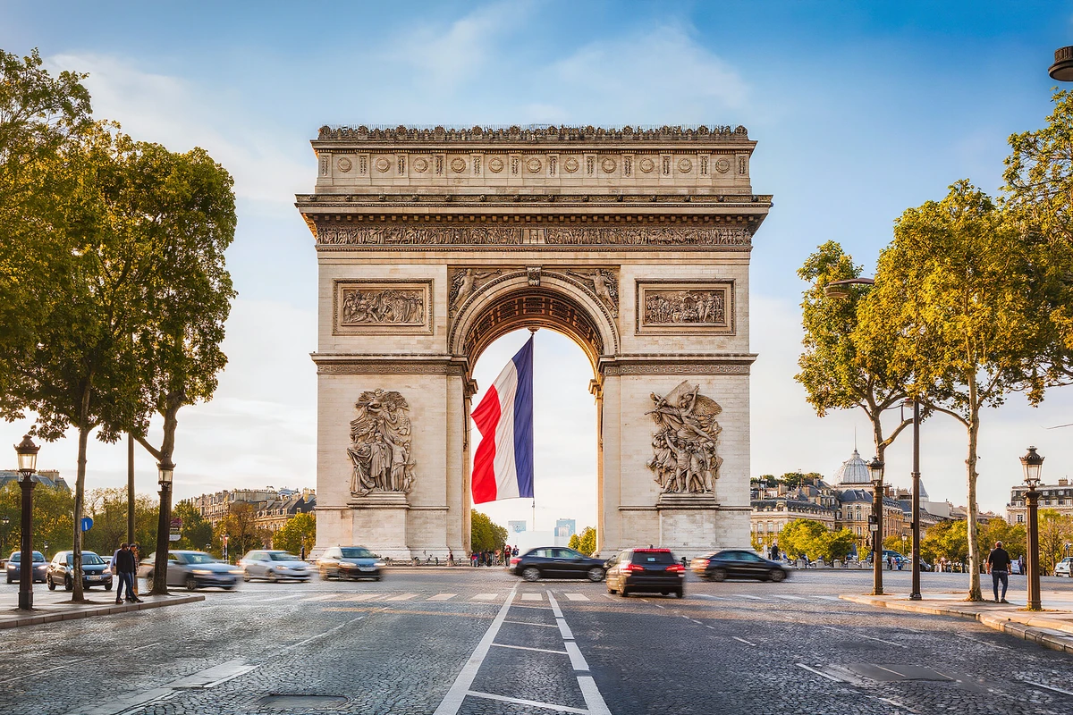 Landmarks & River Seine Amphibious Bus Tour Paris