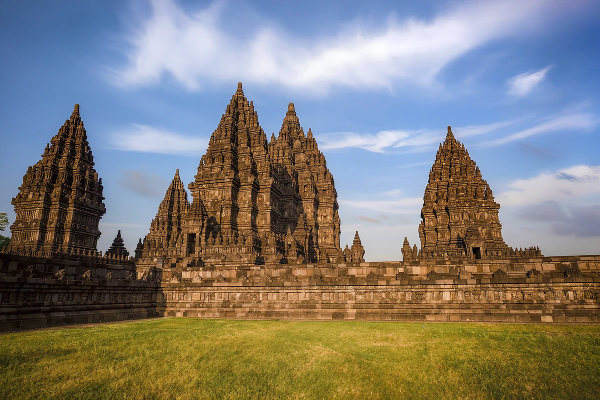 Borobudur Sunrise, Merapi Volcano and Prambanan Day Tour Yogyakarta