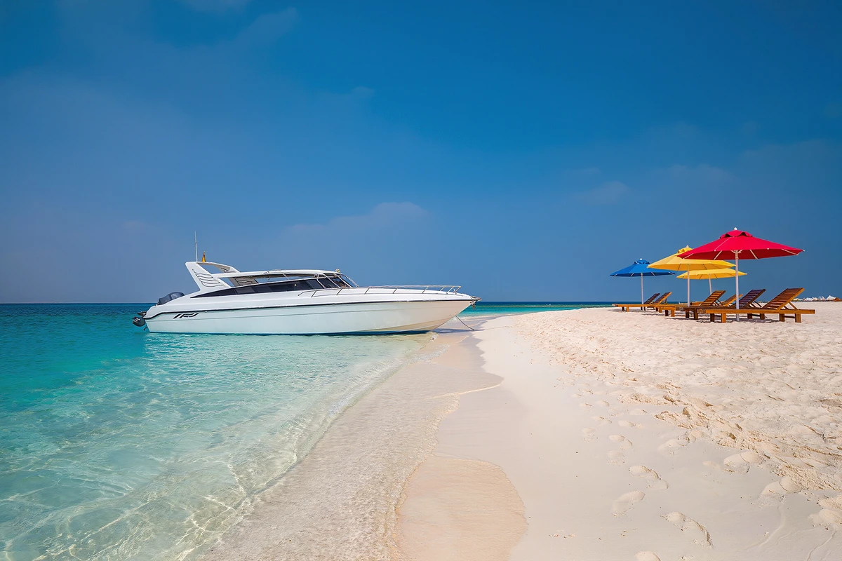 Paradise Island Speedboat or Yacht Snorkelling Trip Sahl Hasheesh