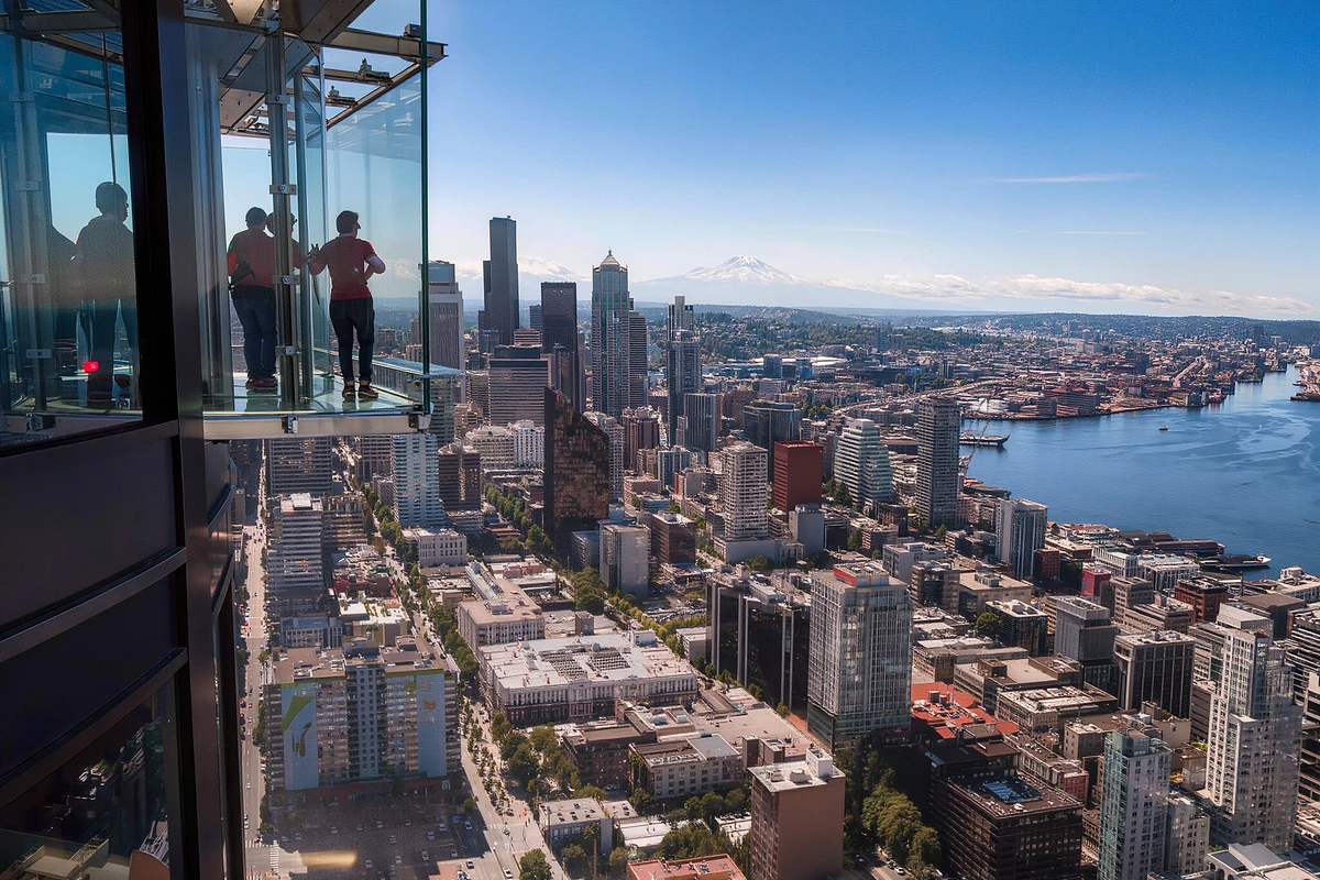 Space Needle and Chihuly Garden and Glass Tickets Seattle