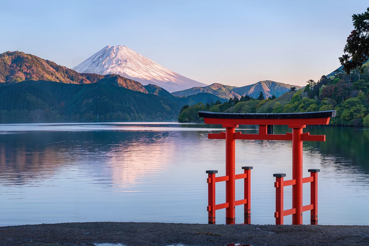 Hakone Ropeway, Owakudani & Lake Ashi Day Tour from Tokyo