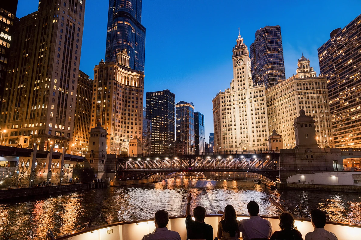 Chicago Night Skyline Cruise on the River and Lake Michigan