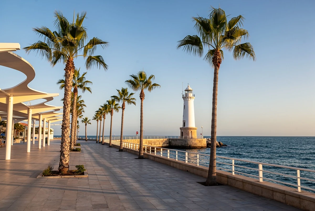 Malaga Tuk Tuk Sightseeing Tour