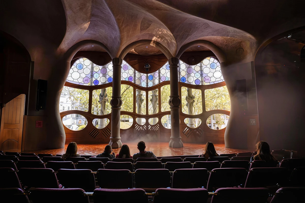 Gaudí Experiència 4D Show & Interactive Exhibition Tickets Barcelona