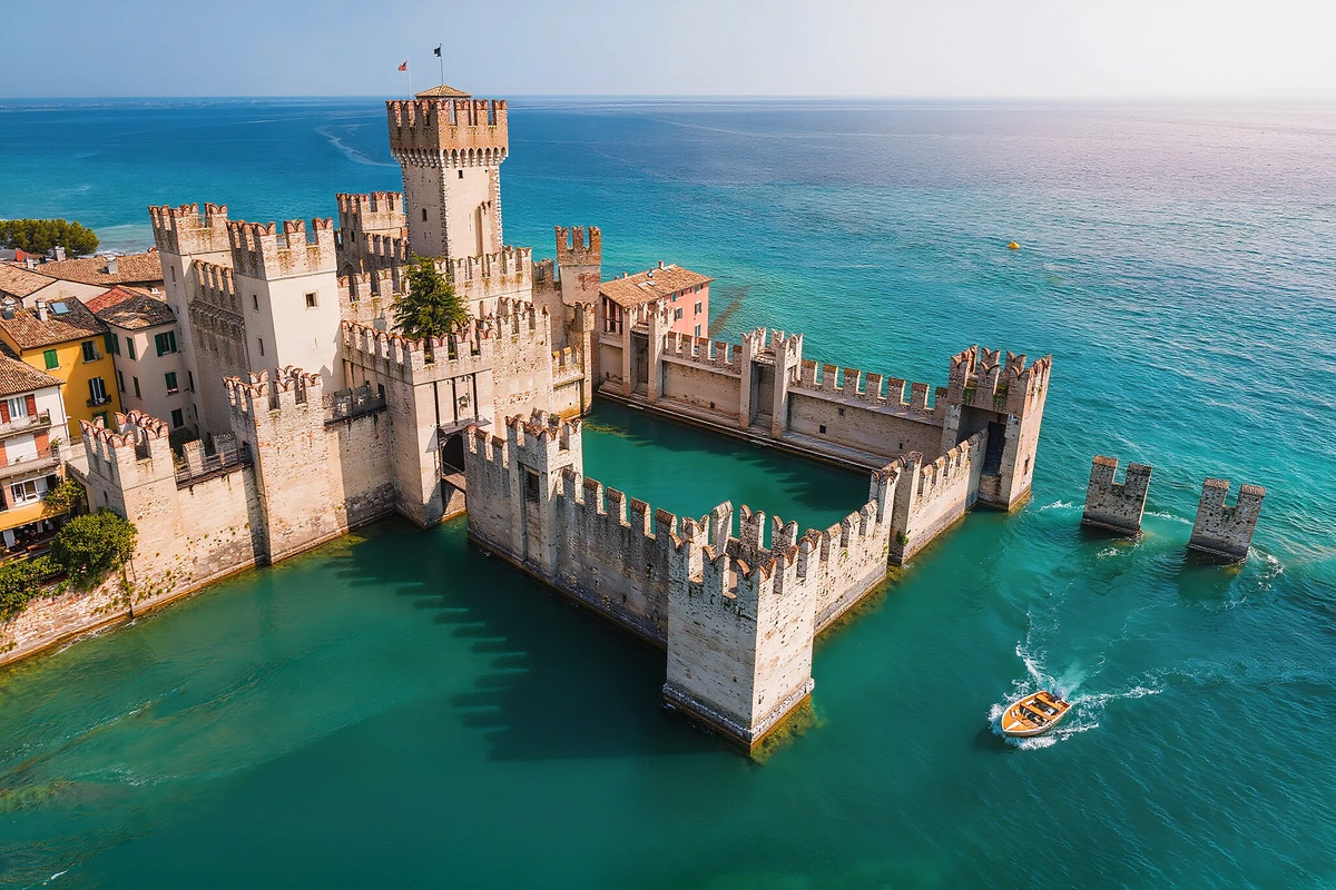 Verona, Sirmione and Lake Garda Day Trip from Venice