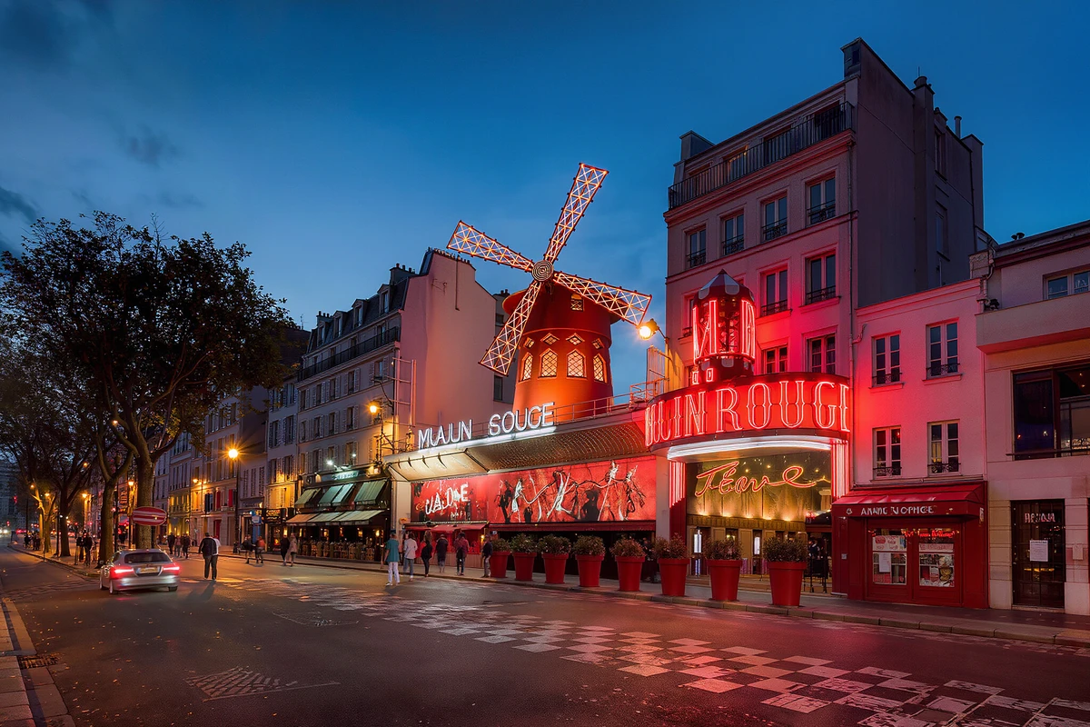 Montmartre Tourist Train Ride with Optional Seine Cruise Paris