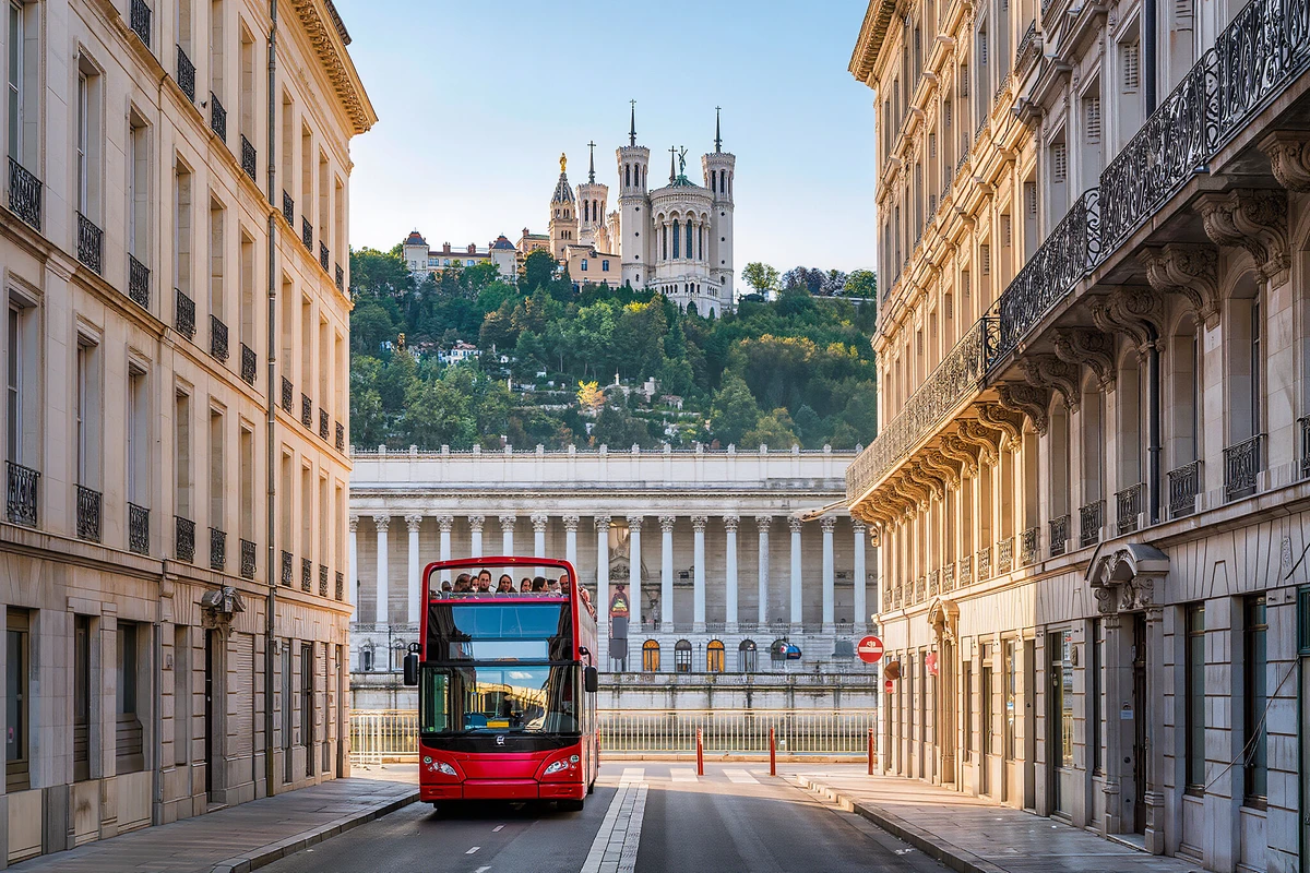 Lyon Hop-On Hop-Off Sightseeing Bus Tour