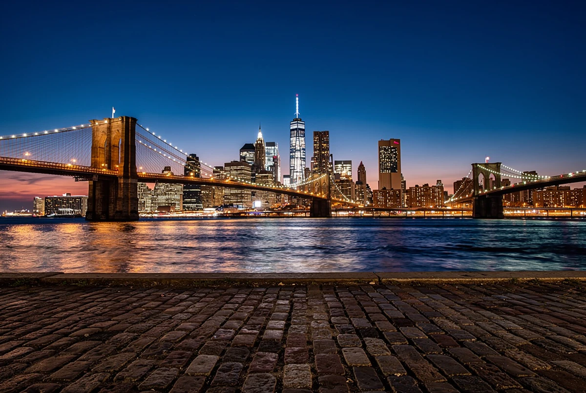 New York by Night Guided Bus Tour with Skyline Photo Stops