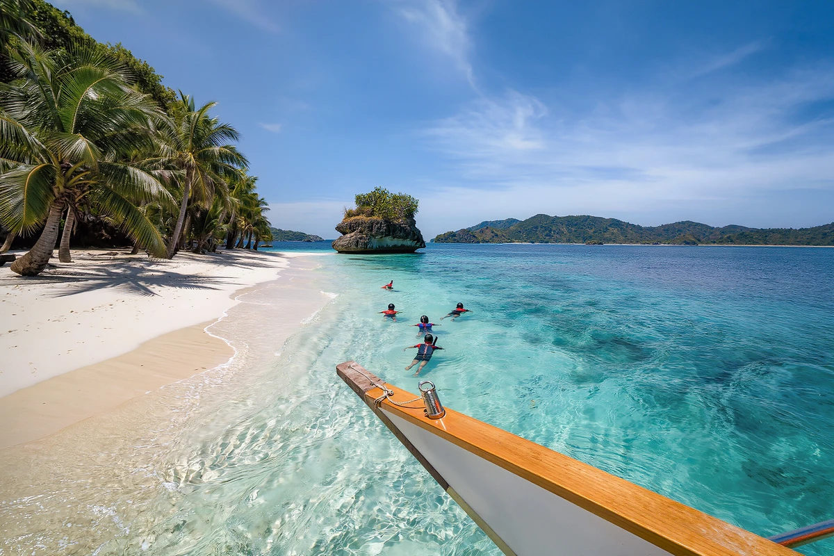 Nusa Penida Manta Snorkeling & West Island Day Trip from Bali