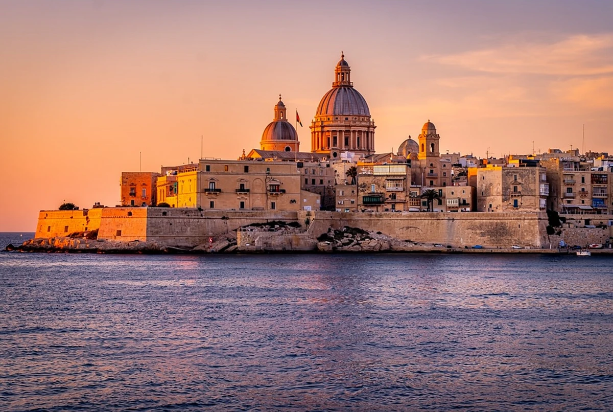 عرض تجربة مالطا السمعي البصري وجولة المستشفى المقدس في فاليتا