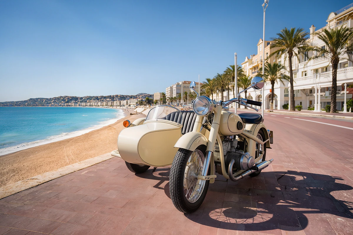Private Sidecar City Tour of Cannes