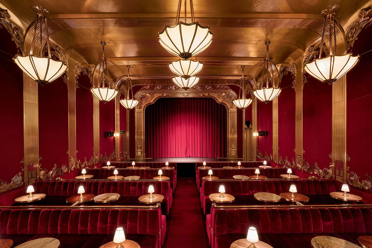 La Nouvelle Eve Cabaret Show Tickets with French Cancan Paris