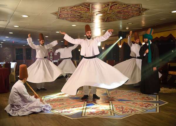 bosphorus dinner cruise and oriental show